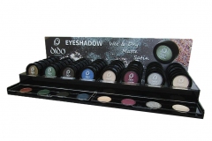 dido-eyeshadows-stand-2